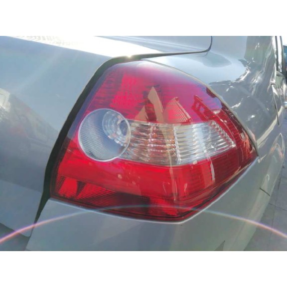 renault megane ii classic berlina del año 2004