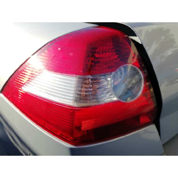 renault megane ii classic berlina del año 2004