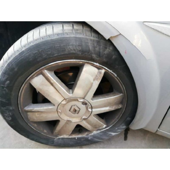 renault megane ii classic berlina del año 2004