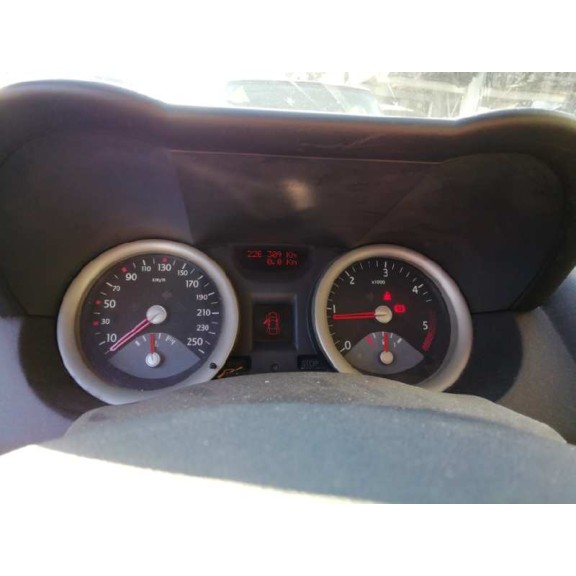 renault megane ii classic berlina del año 2004