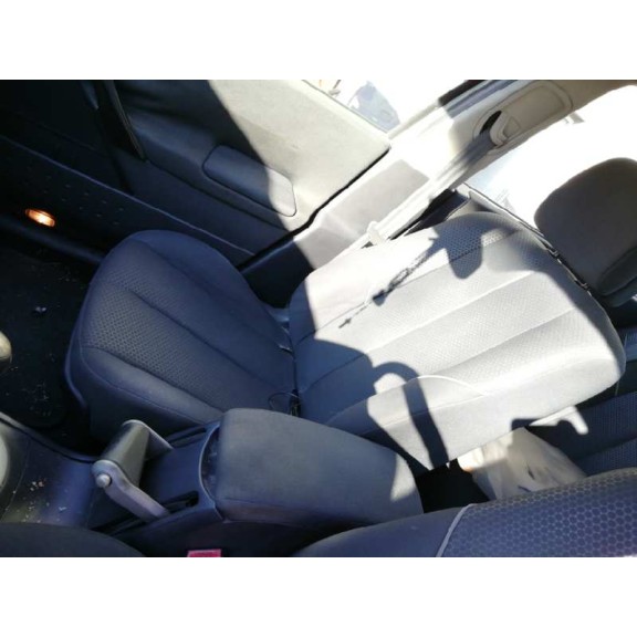 renault megane ii classic berlina del año 2004