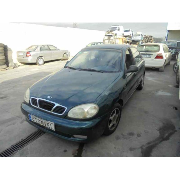 daewoo lanos del año 2001
