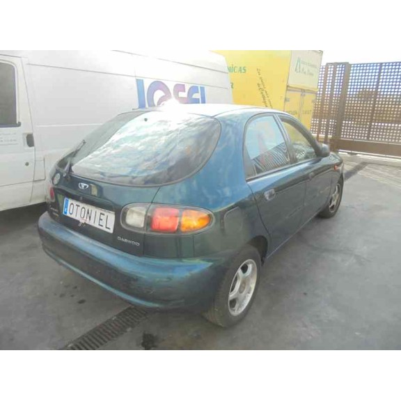 daewoo lanos del año 2001