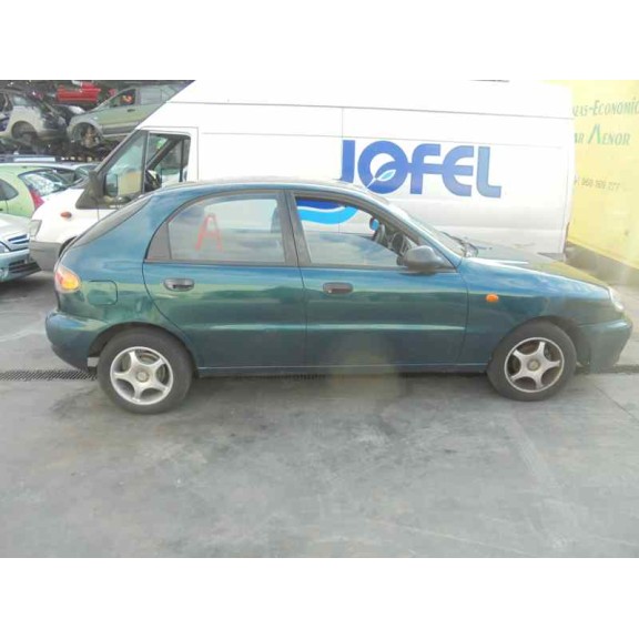 daewoo lanos del año 2001
