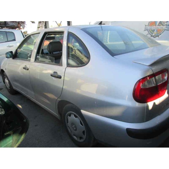 seat cordoba berlina (6k2) del año 2001