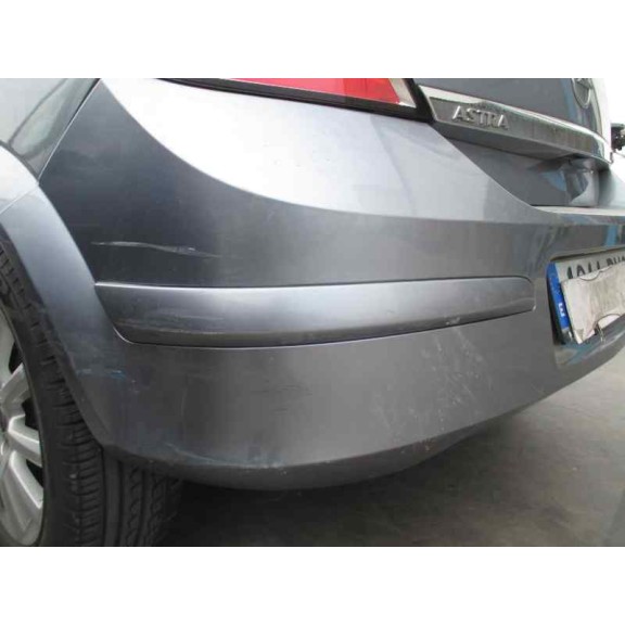 opel astra h berlina del año 2005