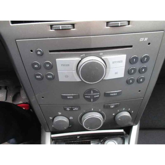 opel astra h berlina del año 2005