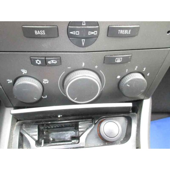 opel astra h berlina del año 2005