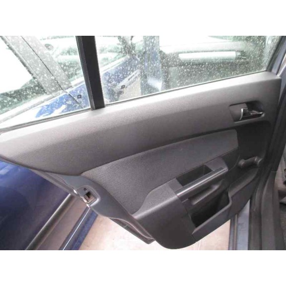 opel astra h berlina del año 2005