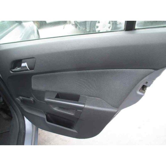 opel astra h berlina del año 2005