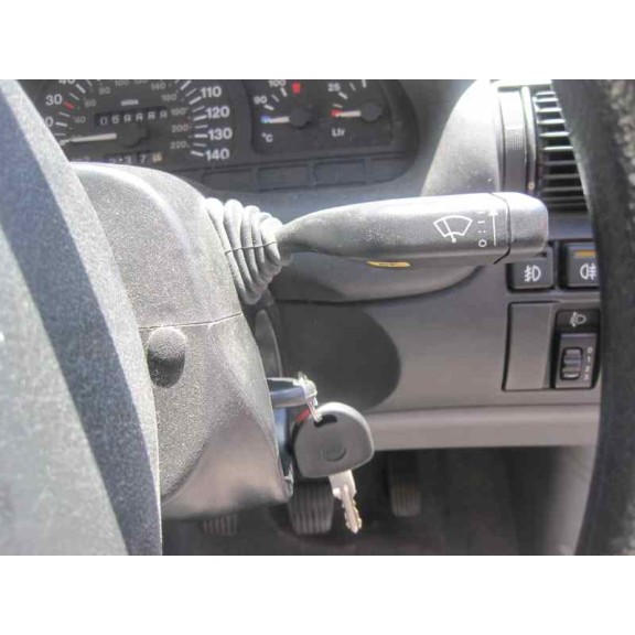 opel astra f berlina del año 1996