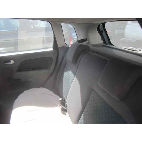 ford fiesta (cbk) del año 2002