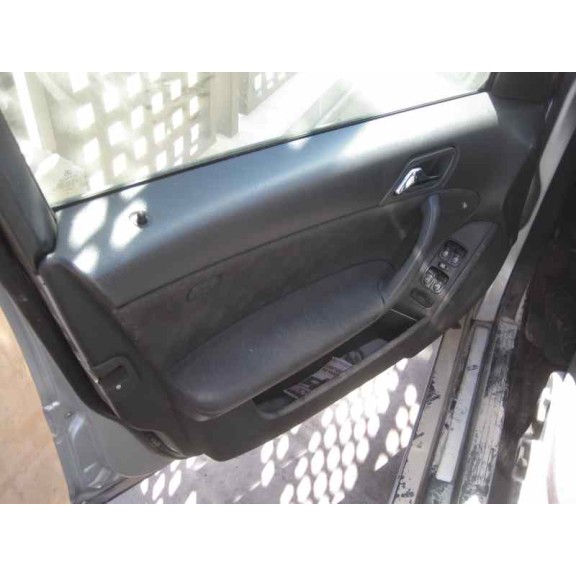 mercedes-benz clase c (w203) berlina del año 2004