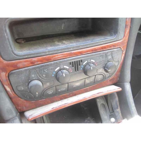 mercedes-benz clase c (w203) berlina del año 2004