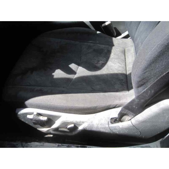 mercedes-benz clase c (w203) berlina del año 2004