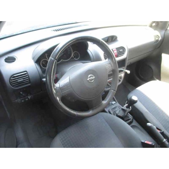 opel corsa c del año 2003
