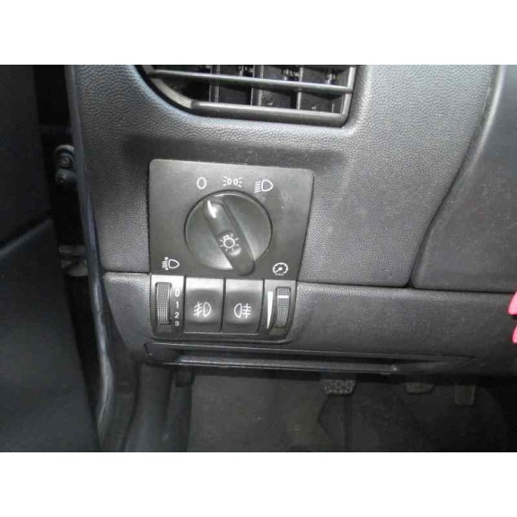 opel corsa c del año 2003