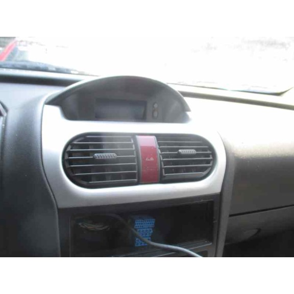 opel corsa c del año 2003