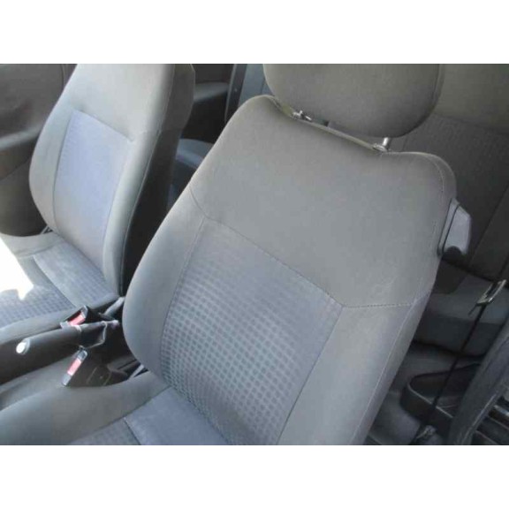 opel corsa c del año 2003