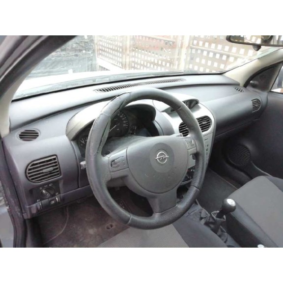 opel corsa c del año 2004