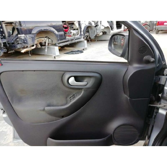 opel corsa c del año 2004