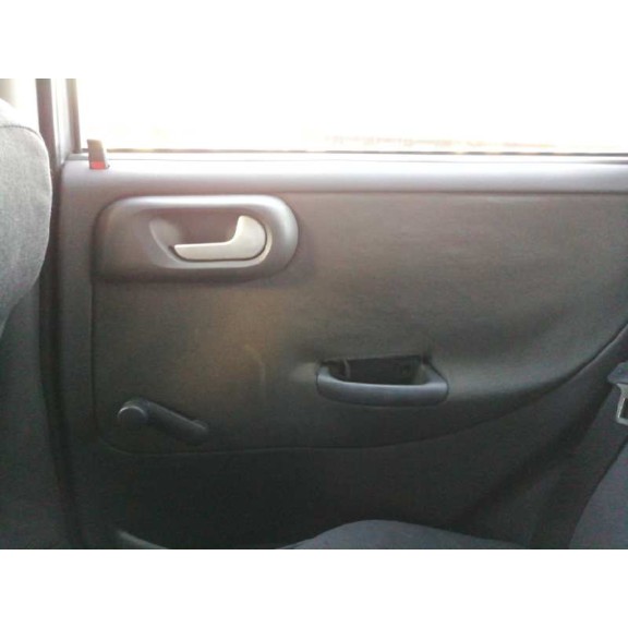 opel corsa c del año 2004