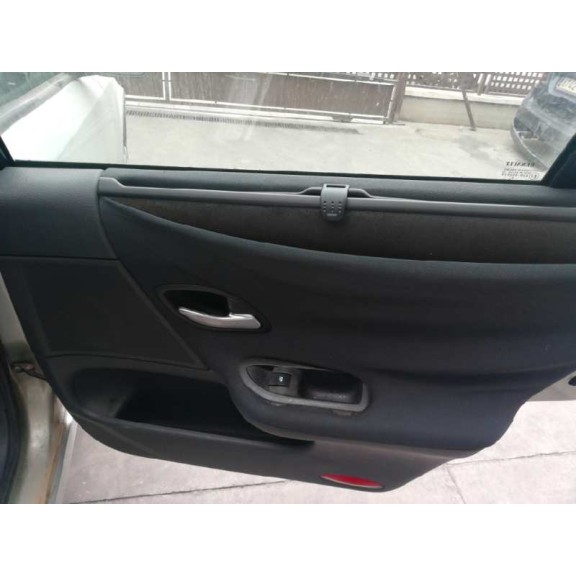 renault laguna ii (bg0) del año 2004