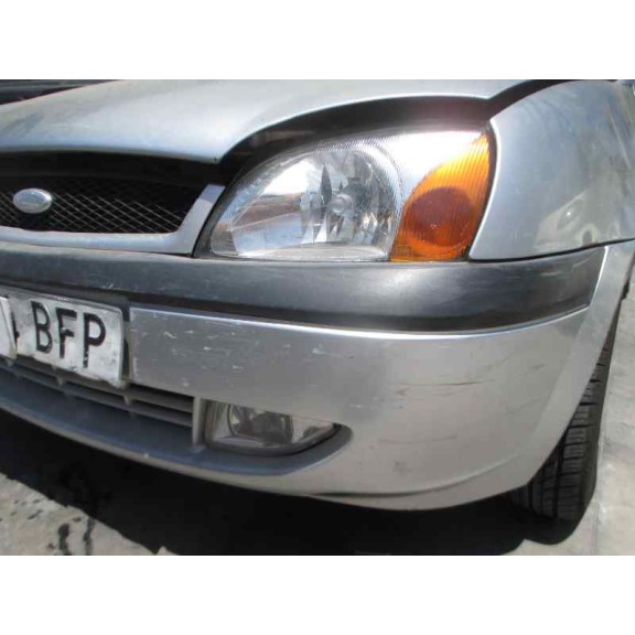 ford fiesta berlina (dx) del año 2001