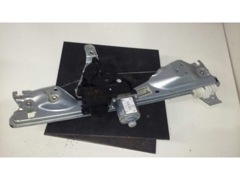 Recambio de elevalunas trasero derecho para peugeot 308 premium referencia OEM IAM 9659826680  6 PINS