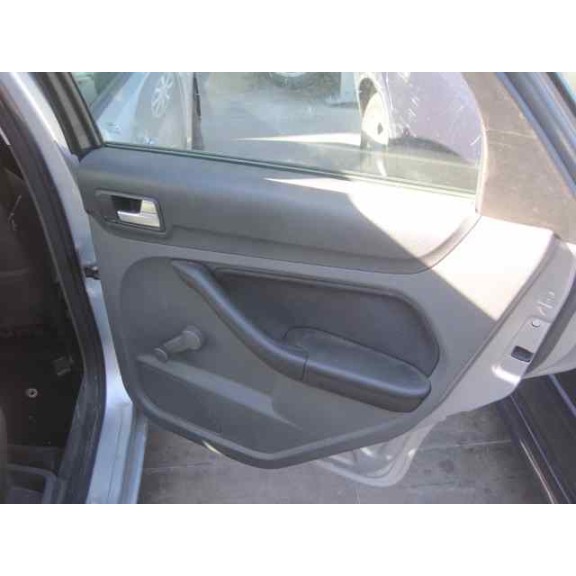 ford focus berlina (cap) del año 2005