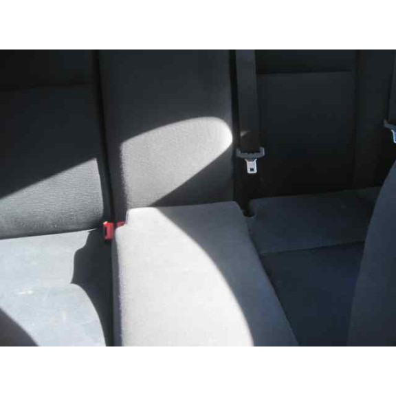 ford focus berlina (cap) del año 2005