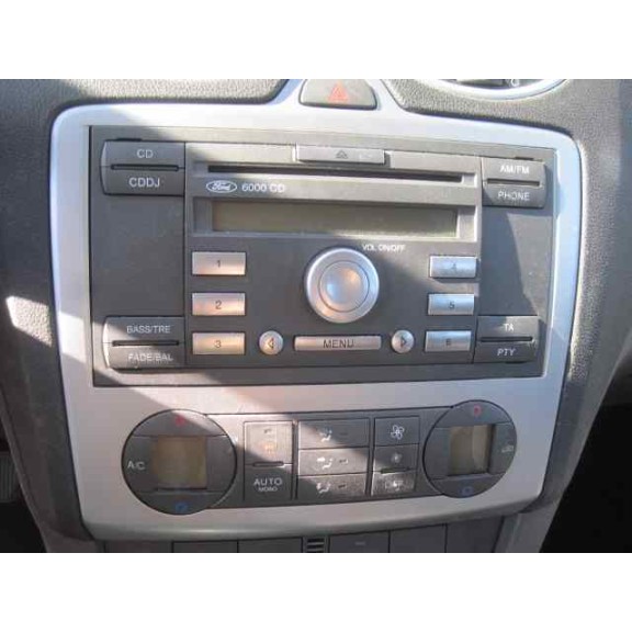 ford focus berlina (cap) del año 2005