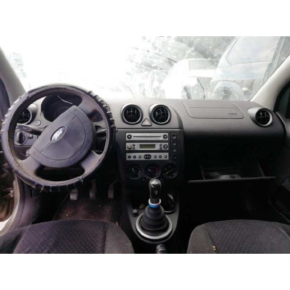 ford fiesta (cbk) del año 2003