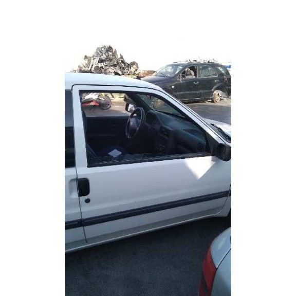 peugeot 106 (s2) del año 2000