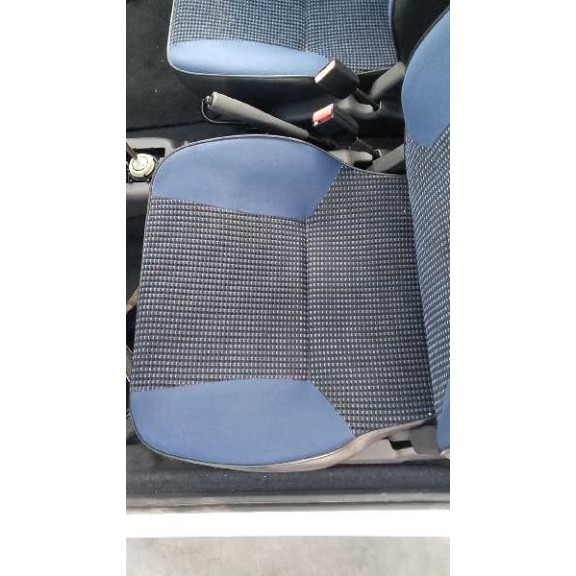 peugeot 106 (s2) del año 2000