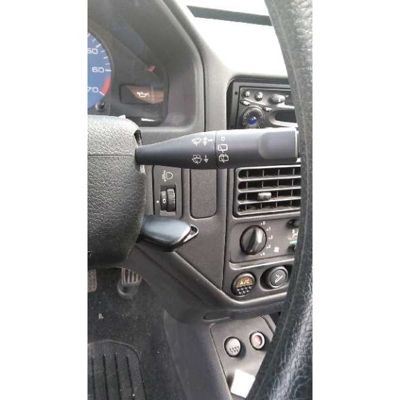 peugeot 106 (s2) del año 2000