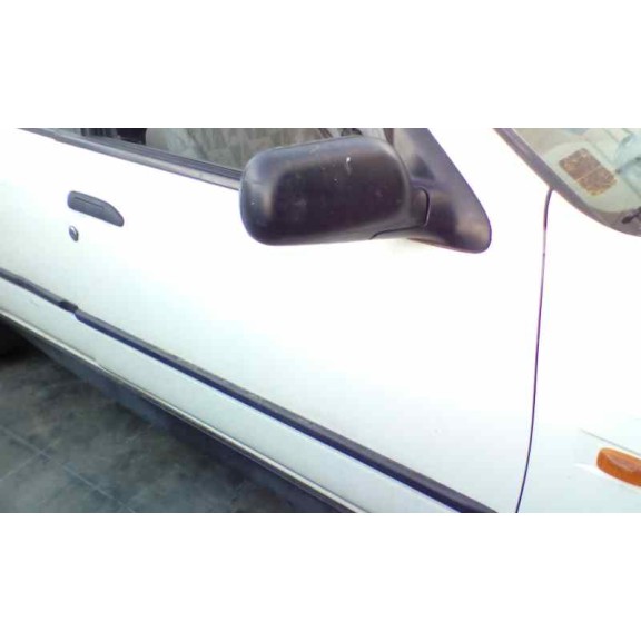 nissan primera berlina (p11) del año 2001