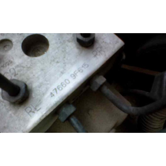 nissan primera berlina (p11) del año 2001