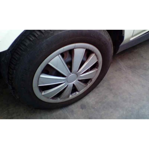 nissan primera berlina (p11) del año 2001