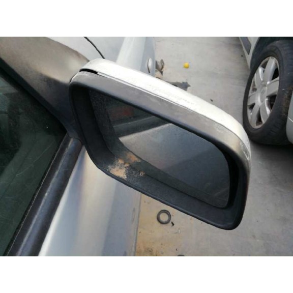 opel astra g berlina del año 2002