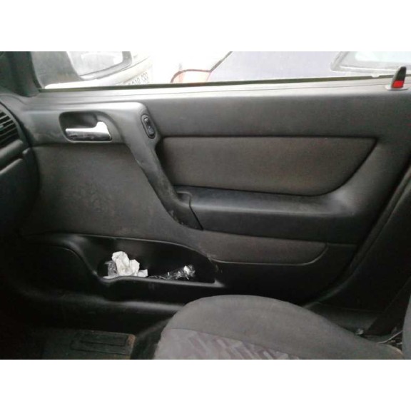 opel astra g berlina del año 2002