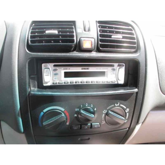 mitsubishi space star (dg0) del año 2004