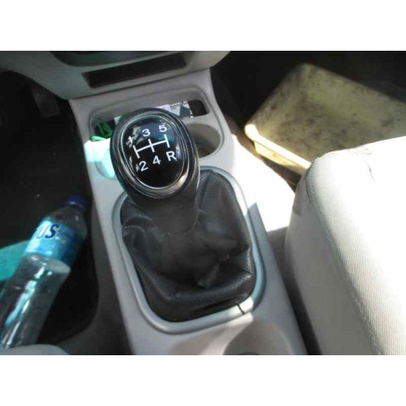 mitsubishi space star (dg0) del año 2004