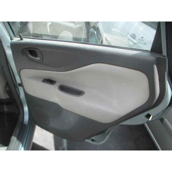 mitsubishi space star (dg0) del año 2004