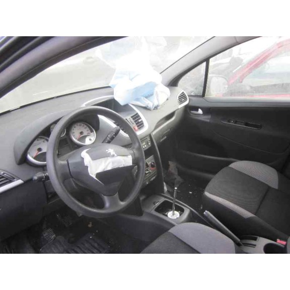 peugeot 207 del año 2008