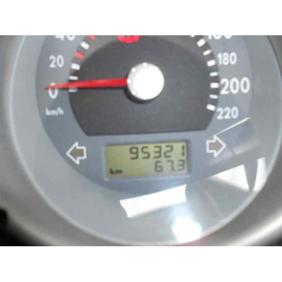 volkswagen polo berlina (6n2) del año 2001