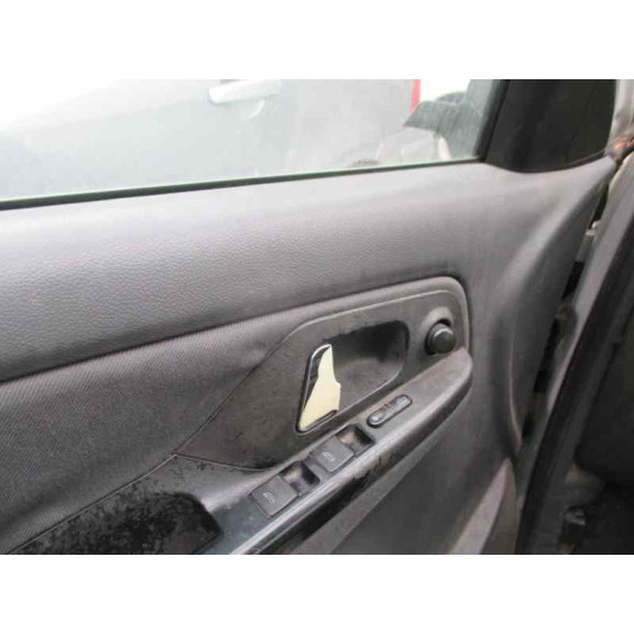 seat ibiza (6k1) del año 2001