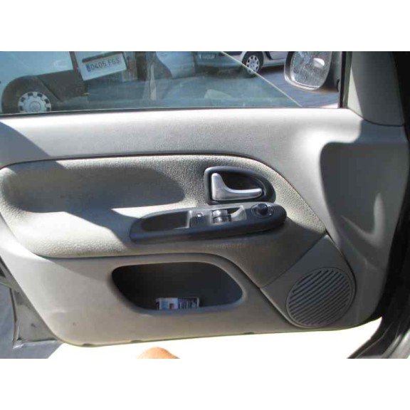 renault clio ii fase ii (b/cb0) del año 2004