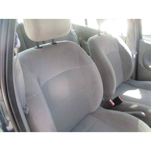 renault clio ii fase ii (b/cb0) del año 2004