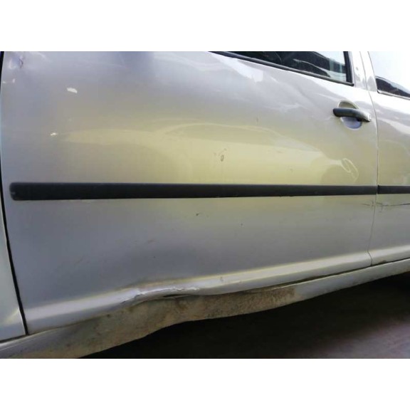 volkswagen golf iv berlina (1j1) del año 2000